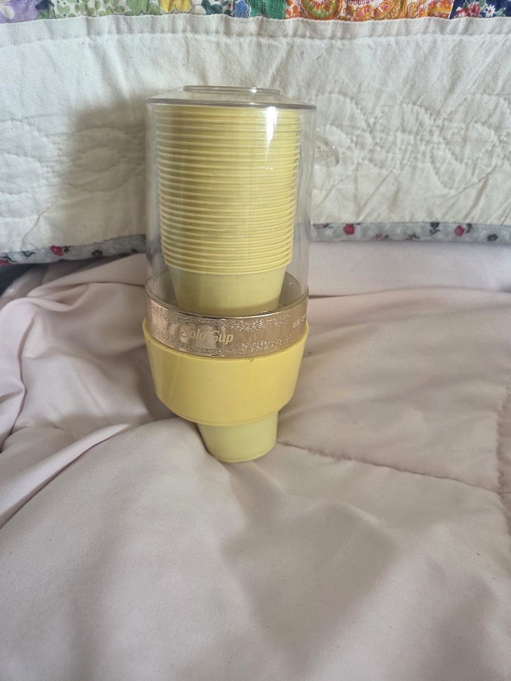 Solo Gup Yellow Stackable Cups - Portable Cup Dispenser - Picture 2 of 3